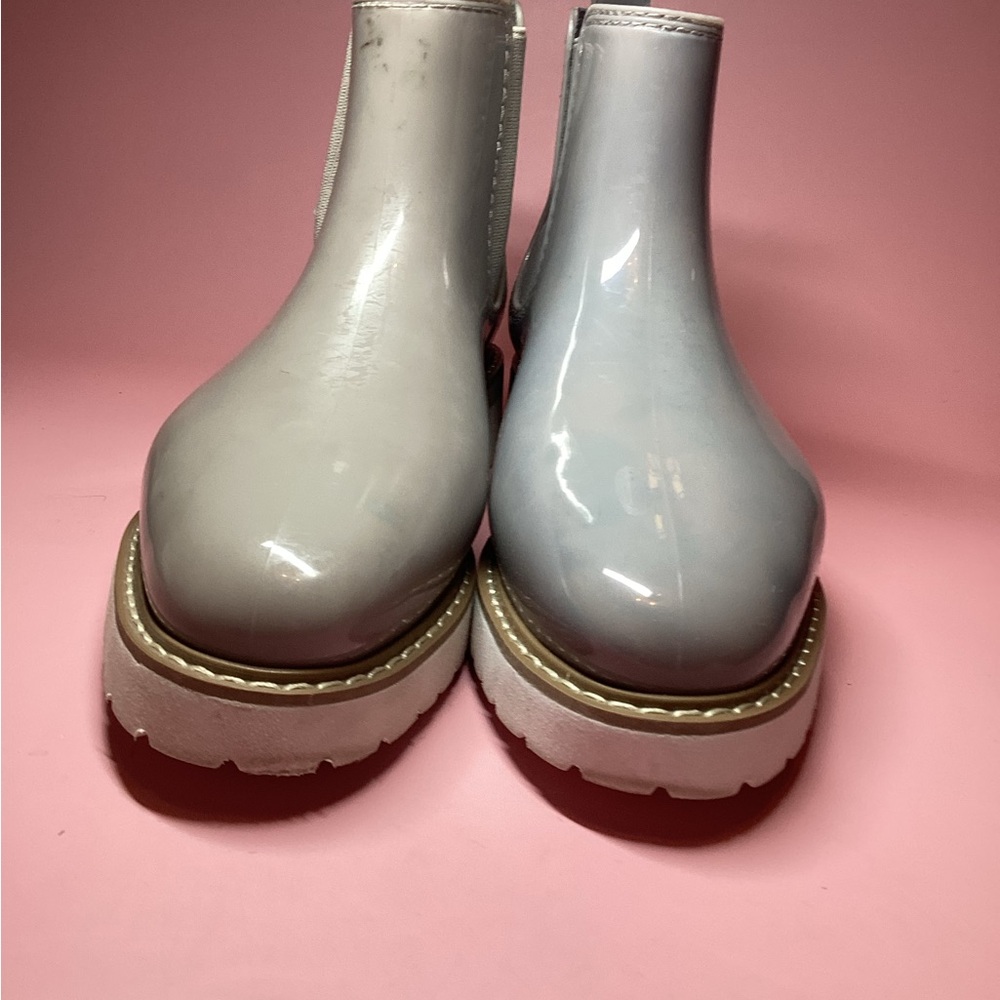 Sorel Winter Kensington Mist Rain Boots In Size 7 Mint Condition